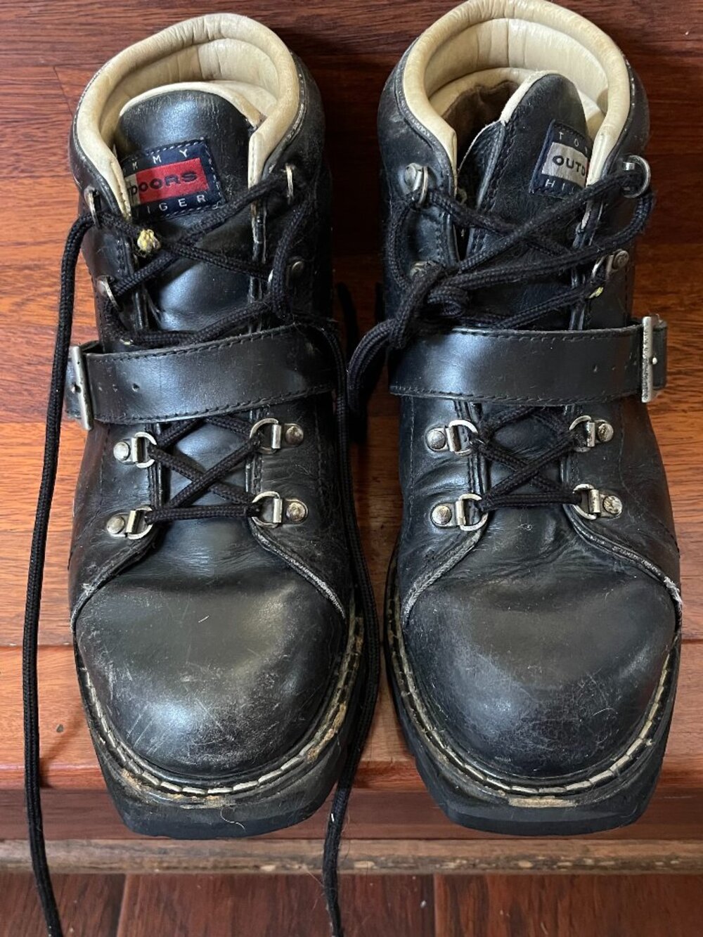 Tommy Hilfiger Men's Black 8.5M Leather Ankle Boots Vibram Steel Toe Italy Made